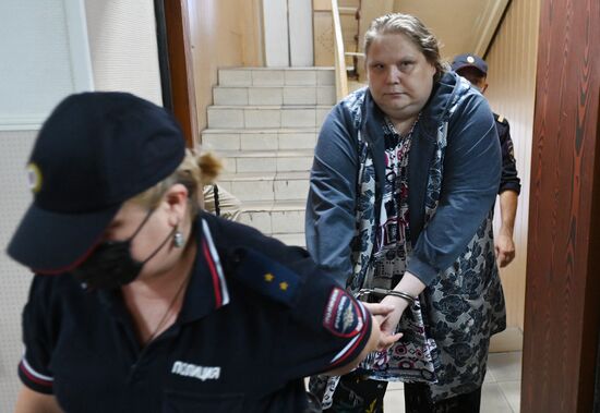 Избрание меры пресечения журналистке А. Баязитовой