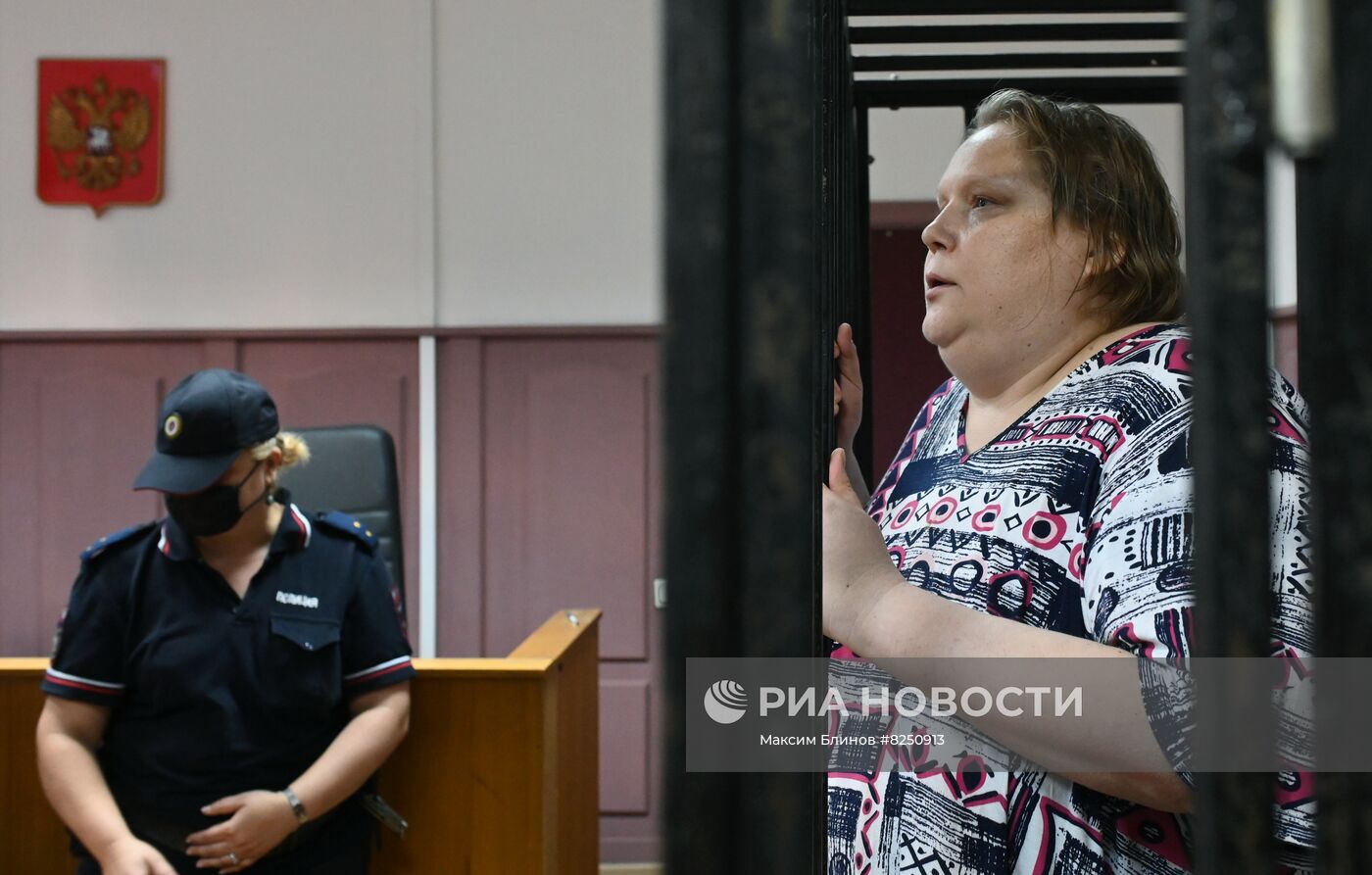 Избрание меры пресечения журналистке А. Баязитовой