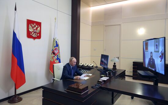 Рабочая встреча президента РФ В. Путина с врио губернатора Марий Эл Ю. Зайцевым