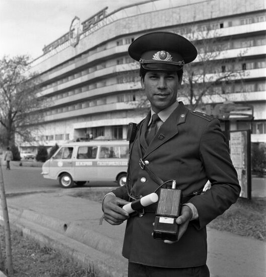 Инспектор ГАИ Яран Акмамедов