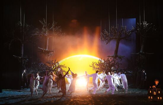 Сбор труппы Московского Губернского театра