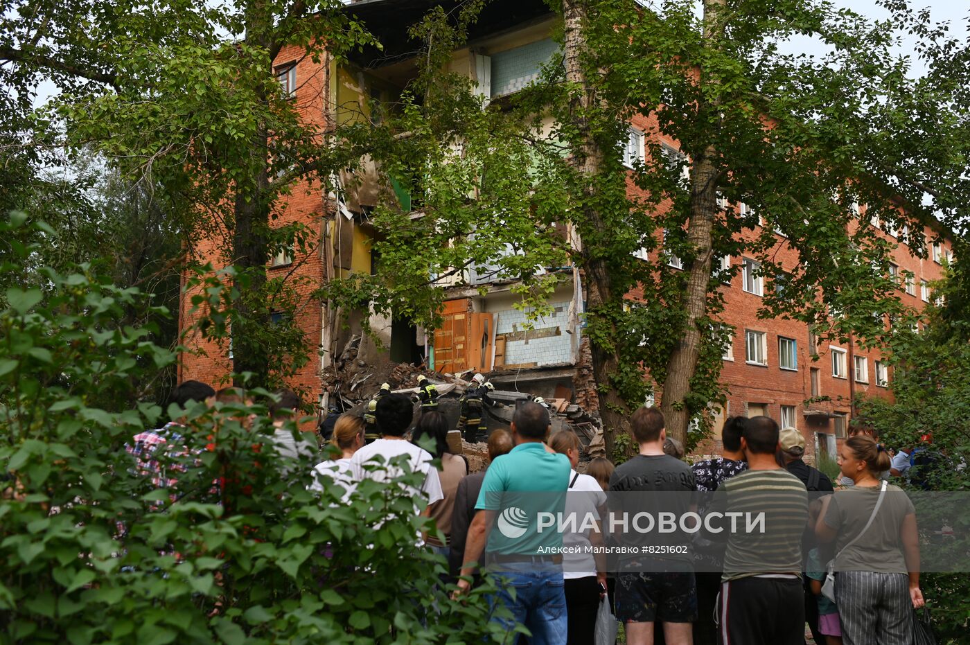 Обрушение жилого дома в Омске