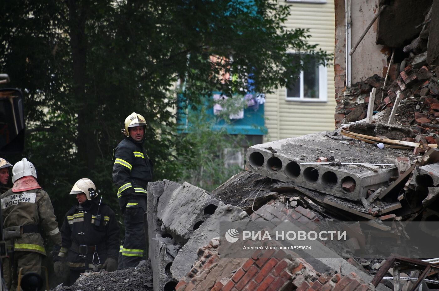 Обрушение жилого дома в Омске