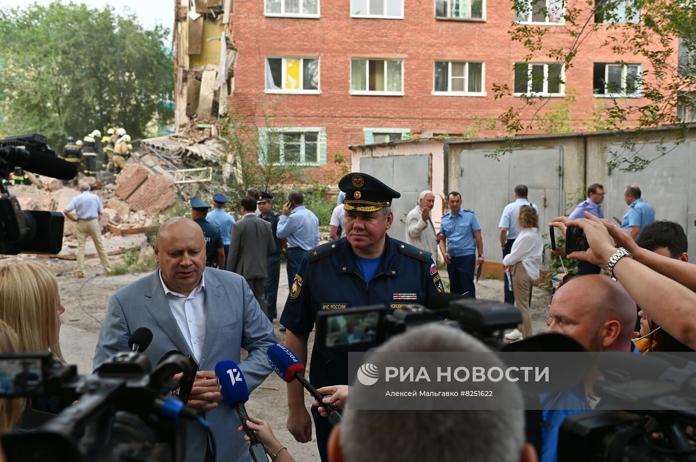 Обрушение жилого дома в Омске