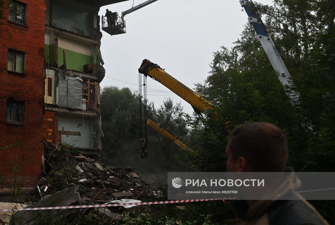 Обрушение жилого дома в Омске 