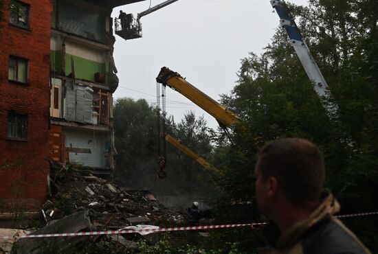 Обрушение жилого дома в Омске 