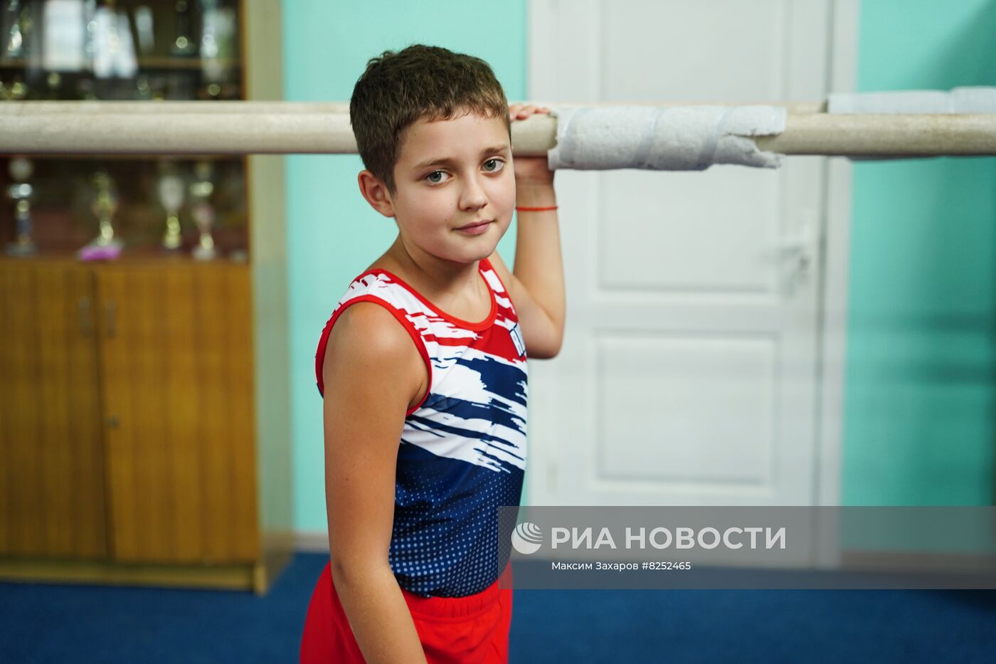 Спортсмены из РФ провели мастер-классы для детей в Луганске