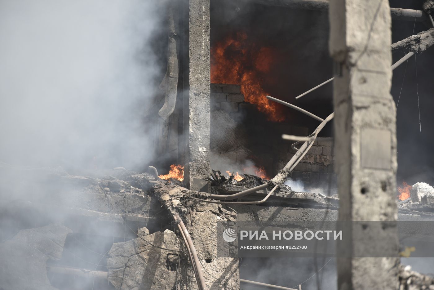 В ТЦ "Сурмалу" в Ереване произошёл взрыв