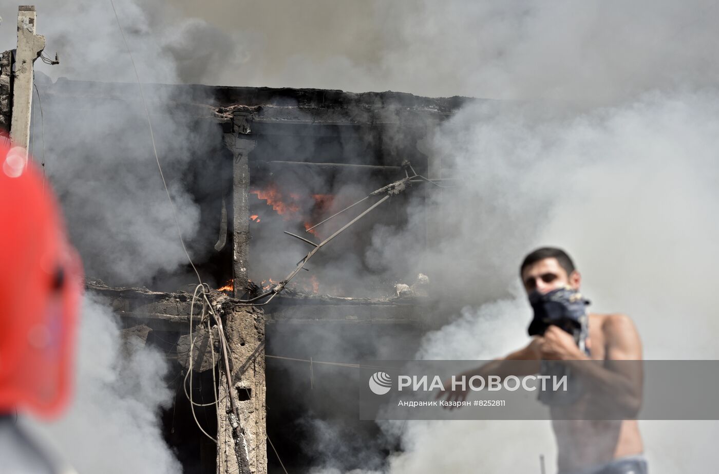 В ТЦ "Сурмалу" в Ереване произошёл взрыв