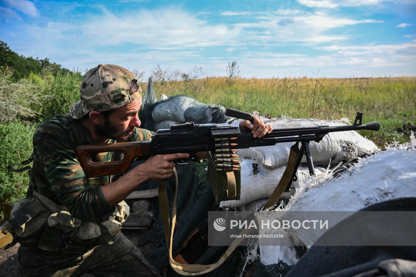 Ротация подразделения интернациональной бригады "Пятнашка" на позициях под Авдеевкой