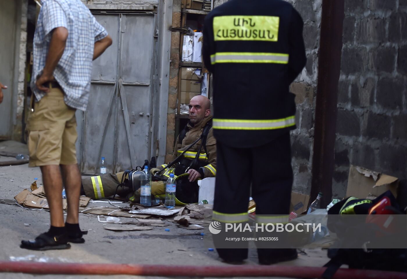 В ТЦ "Сурмалу" в Ереване произошёл взрыв