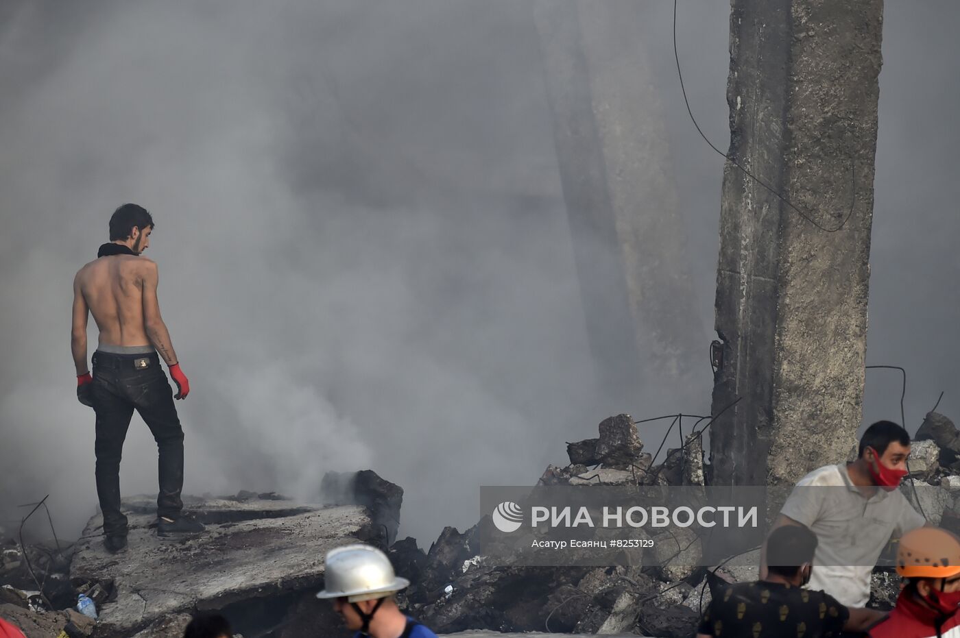 В ТЦ "Сурмалу" в Ереване произошёл взрыв