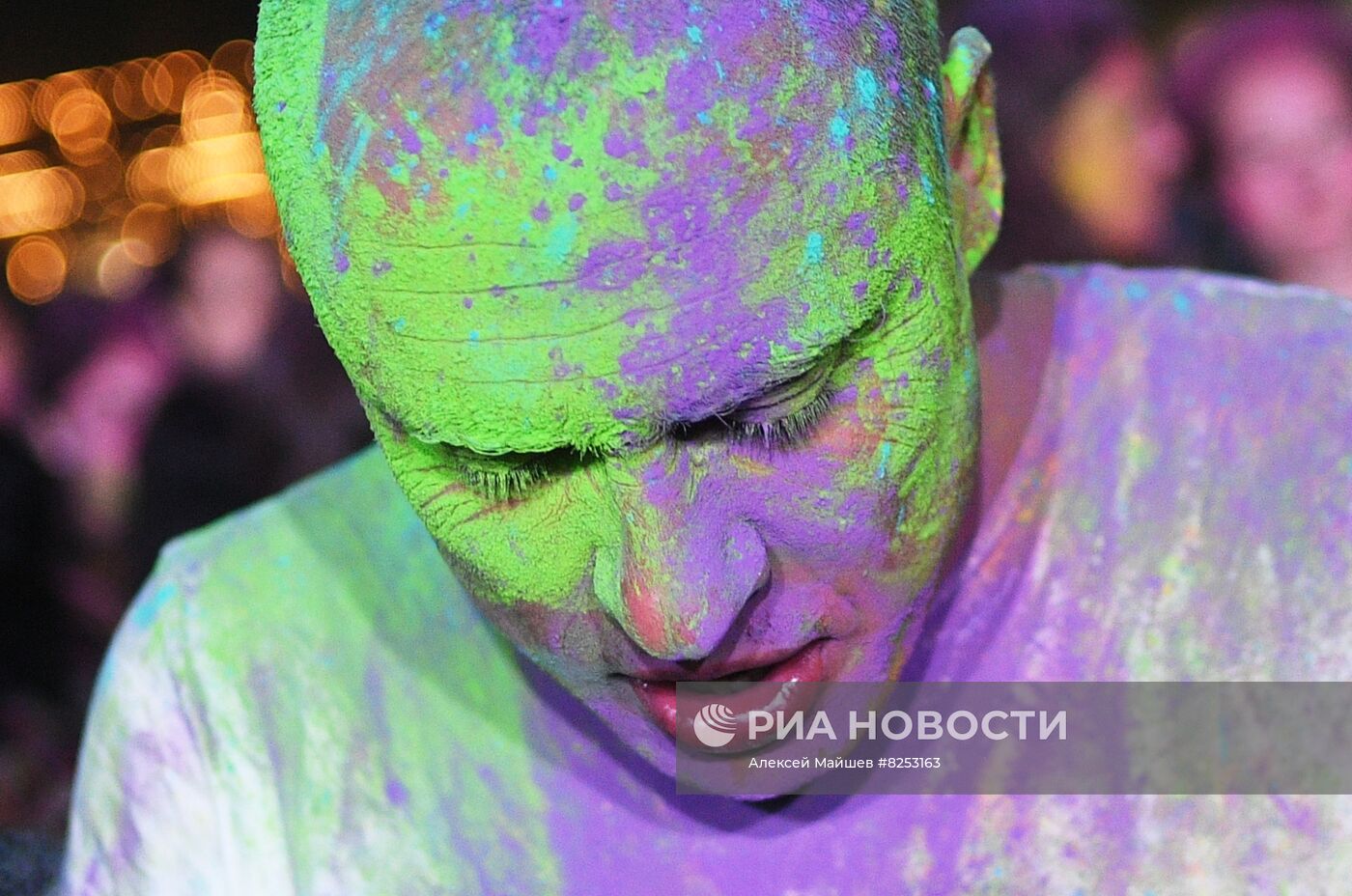 Праздник красок Холи