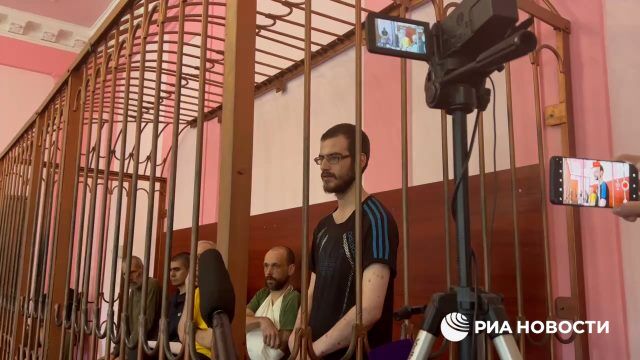 Британский наемник рассказал суду, как проник на Украину