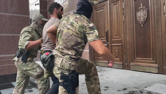 ФСБ России пресекла деятельность ячейки международной террористической организации в Крыму