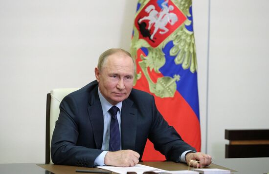 Президент РФ В. Путин встретился с врио губернатора Владимирской области А. Авдеевым