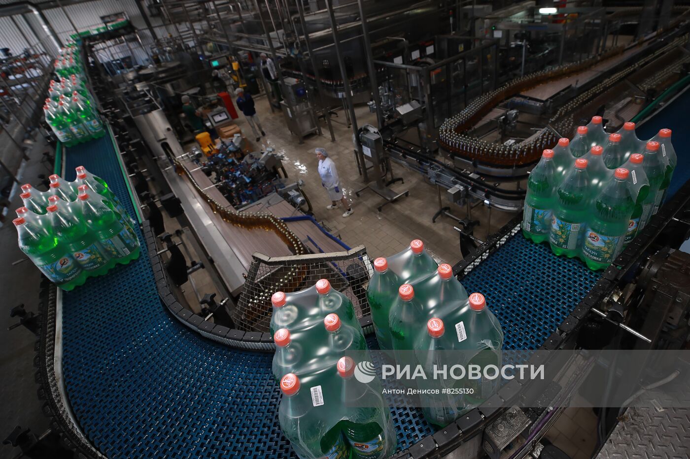 Производство напитков на заводе "Аквалайф" в Черноголовке