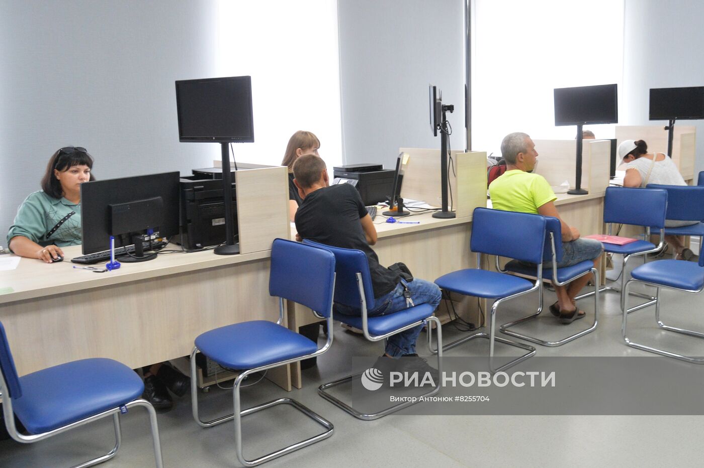 Пункт приема документов на гражданство РФ и выдача сим карт в Харьковской области