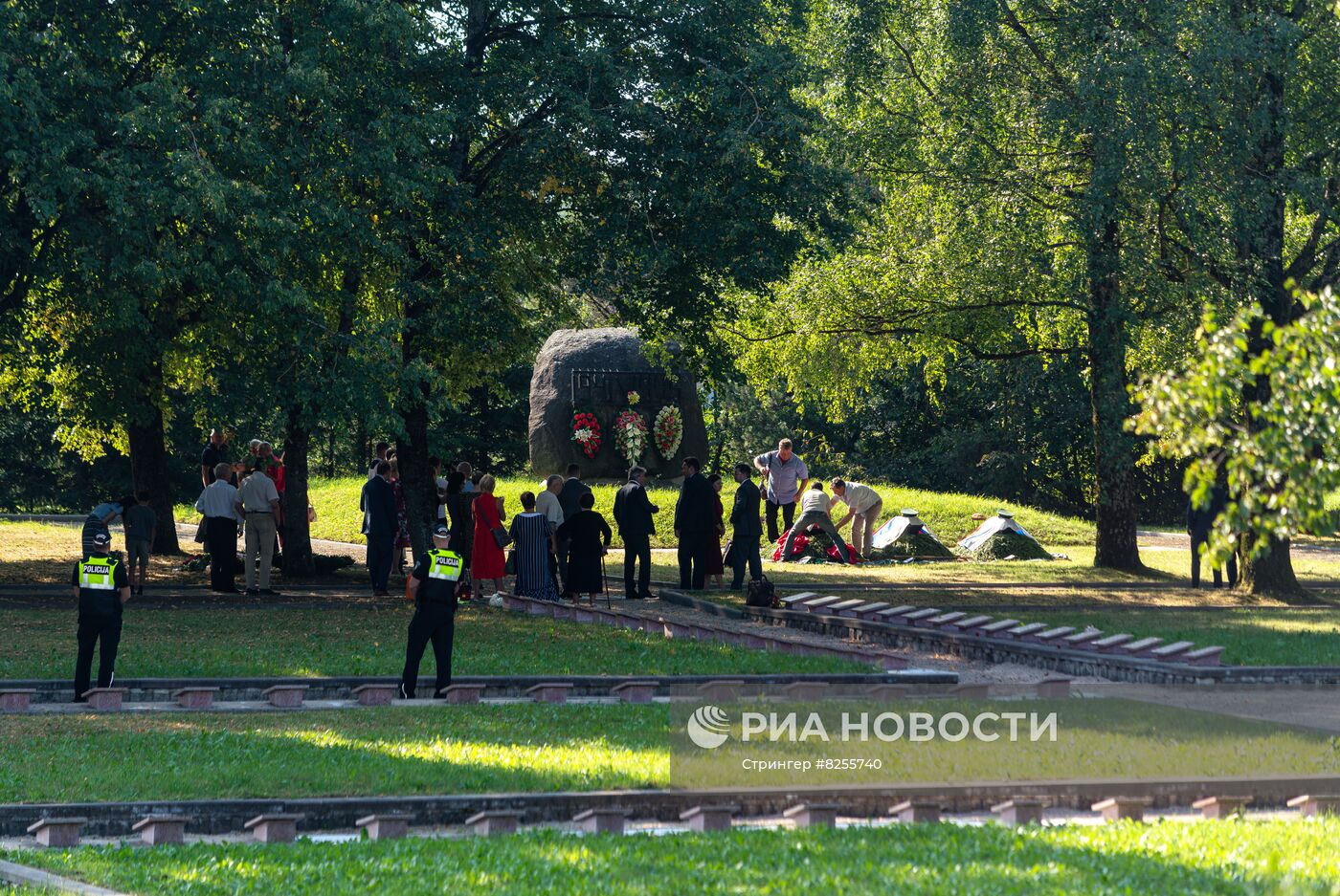 Перезахоронение праха советских воинов в Латвии