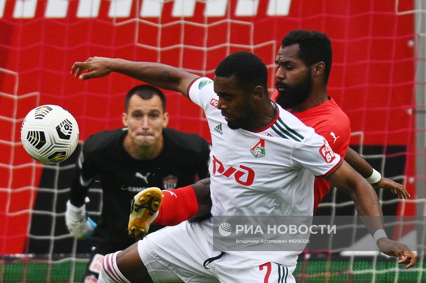 Футбол. РПЛ. Матч "Химки" - "Локомотив"