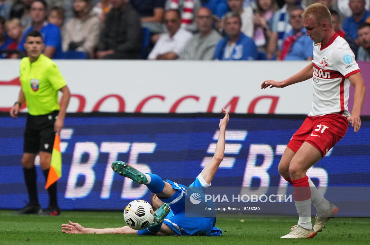 Футбол. РПЛ. Матч "Динамо" - "Спартак"