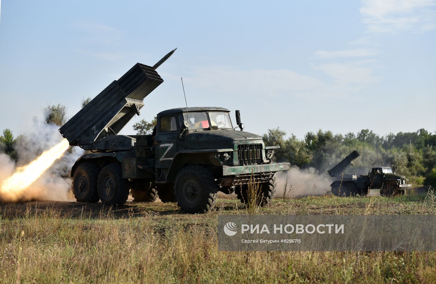 Работа РСЗО БМ-21 "Град" по позициям ВСУ на Авдеевском направлении