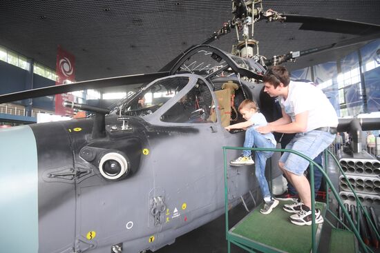 Международный форум "Армия-2022"