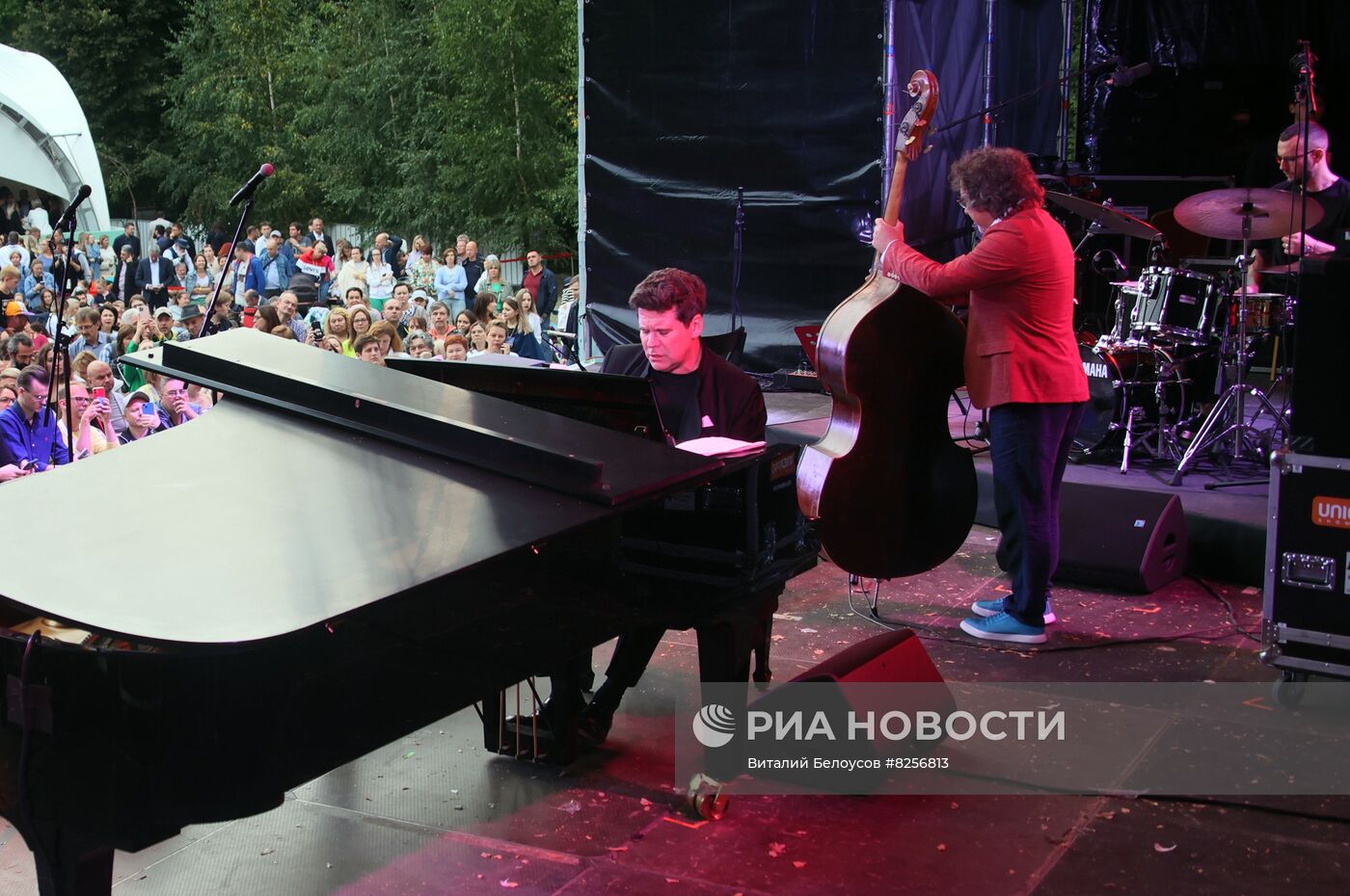 Восьмой международный фестиваль "Джазовые сезоны" 