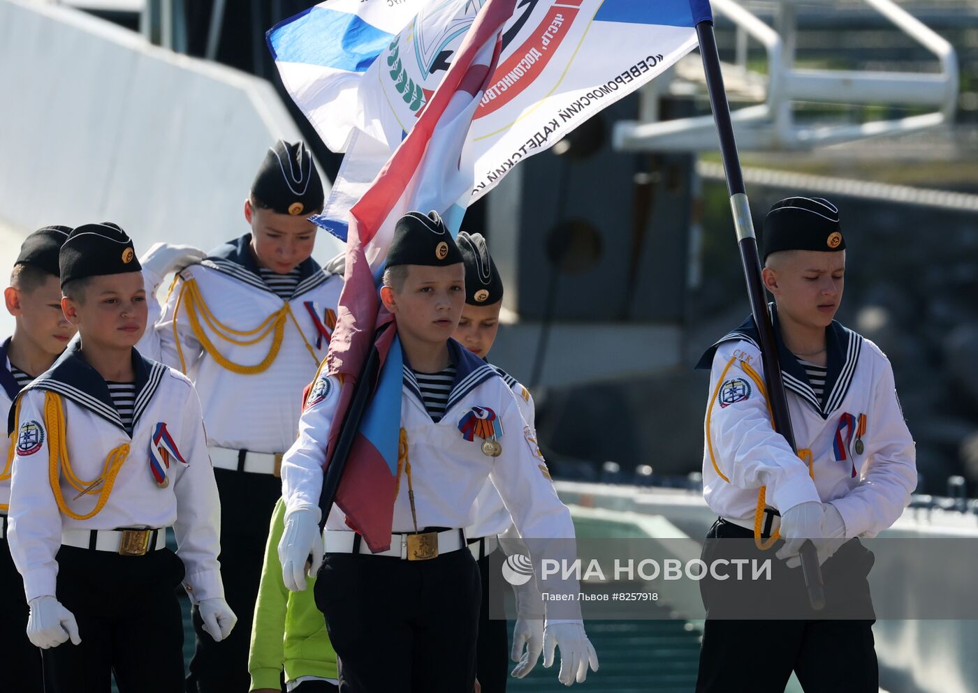 Старт акции "Сила в правде" на БДК "Иван Грен" в Североморске
