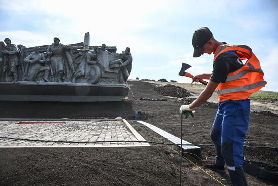 Завершение восстановления мемориала "Саур-Могила" в ДНР