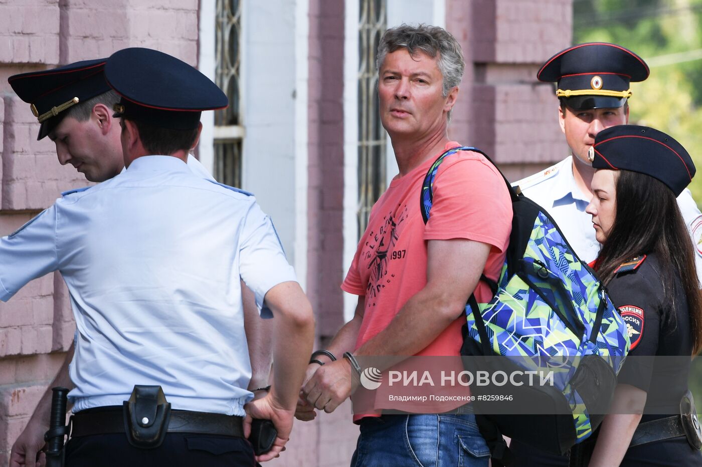 Заседание суда по делу Е. Ройзмана