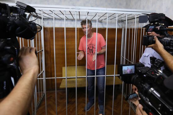 Заседание суда по делу Е. Ройзмана