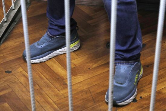 Заседание суда по делу Е. Ройзмана