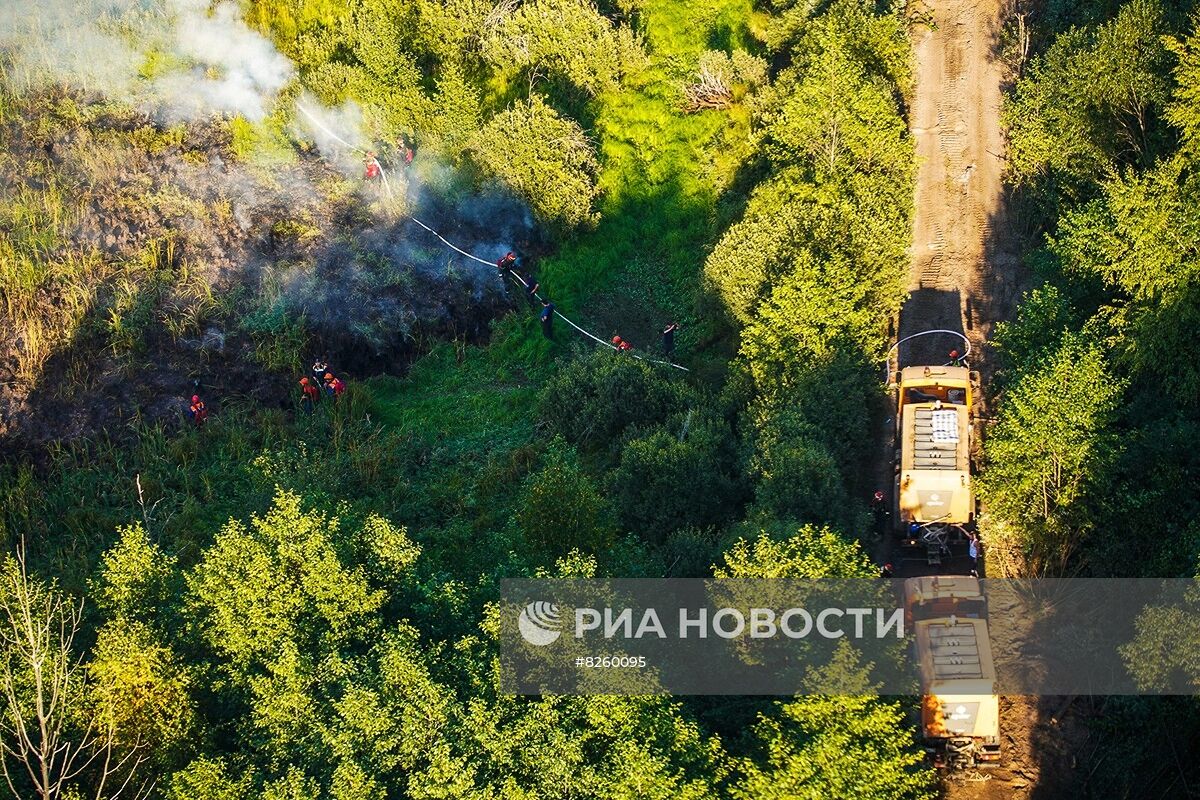 Вице-премьер Д. Григоренко, глава МЧС А. Куренков и мэр Москвы С. Собянин посетили регионы, страдающие от пожаров