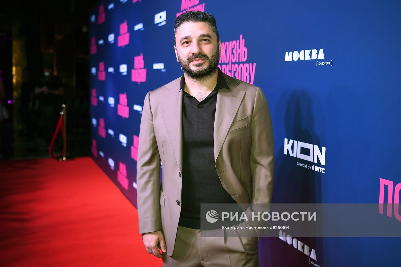 Премьера сериала "Жизнь по вызову"