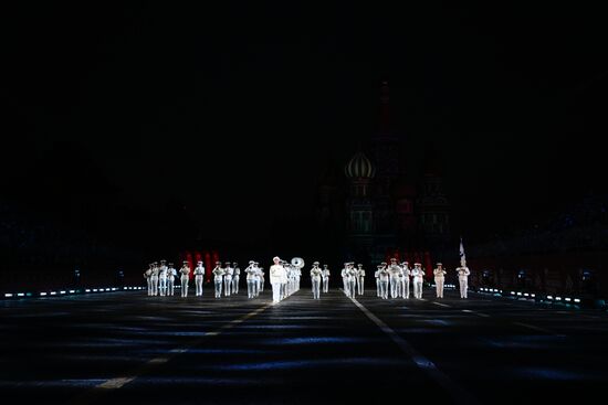 Церемония открытия Международного военно-музыкального фестиваля "Спасская башня" 