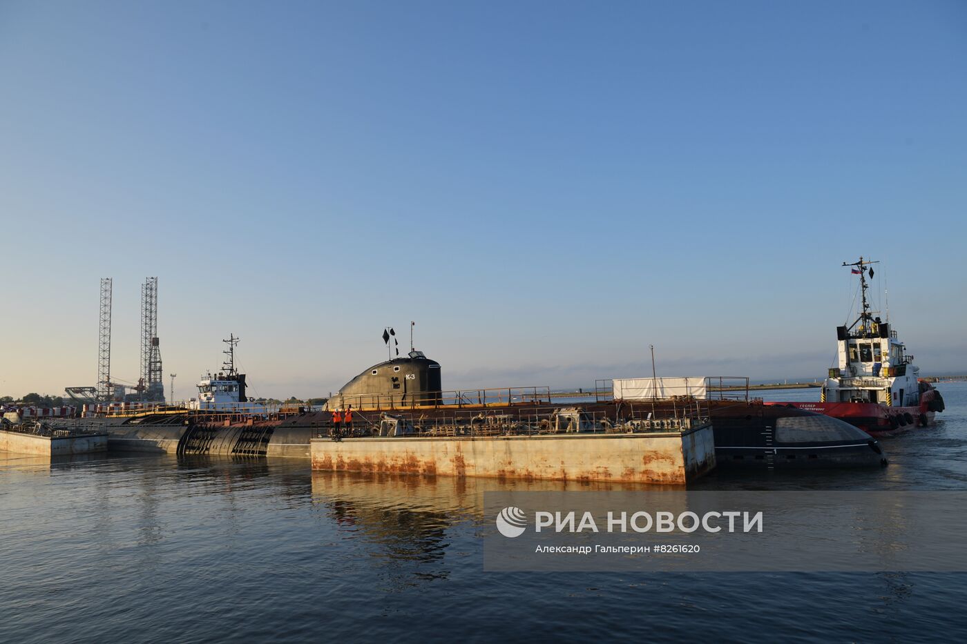 Транспортировка АПЛ "Ленинский комсомол" 