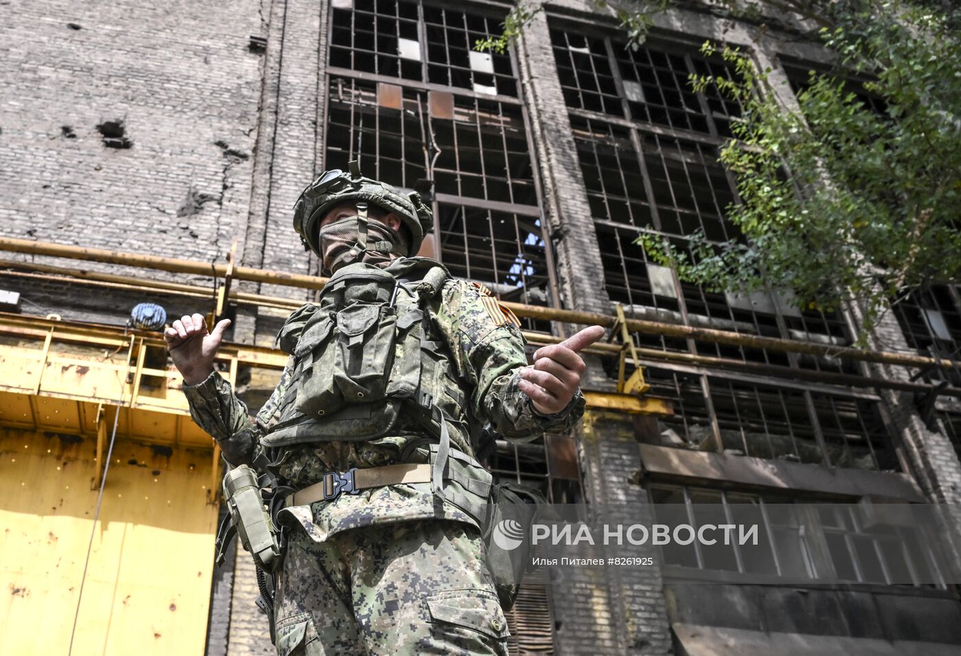 Разминирование завода "Азовмаш" в Мариуполе