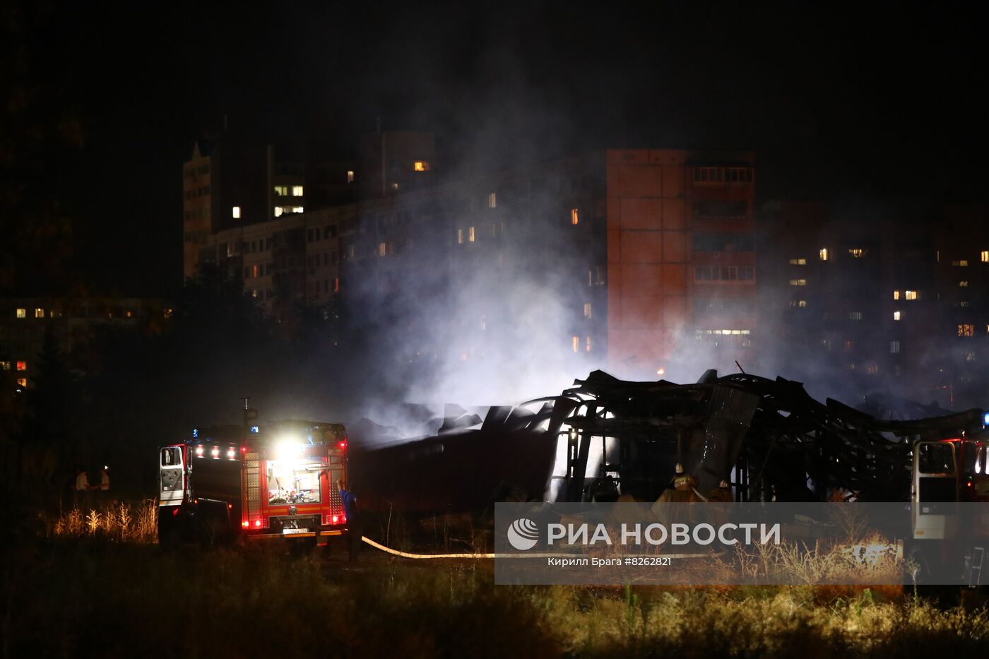 Пожар на рынке в Волжском