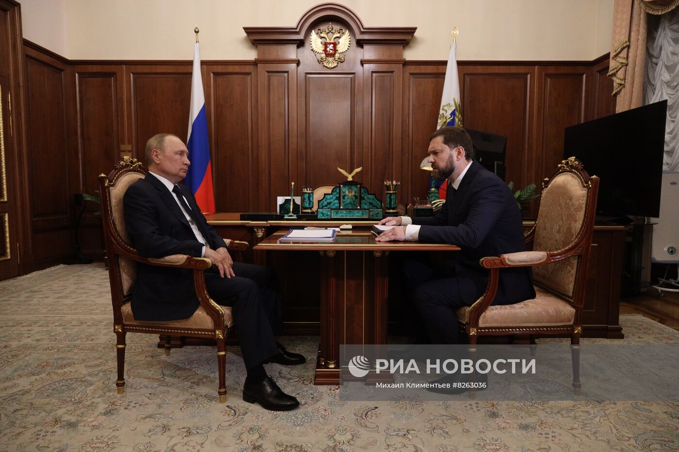 Президент РФ В. Путин провел встречу с руководителем ФАДН России И. Бариновым