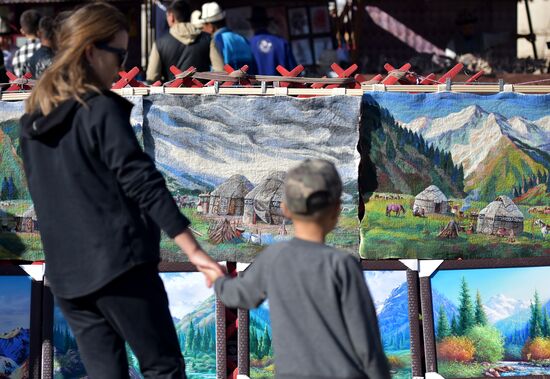 Празднование Дня независимости в Киргизии