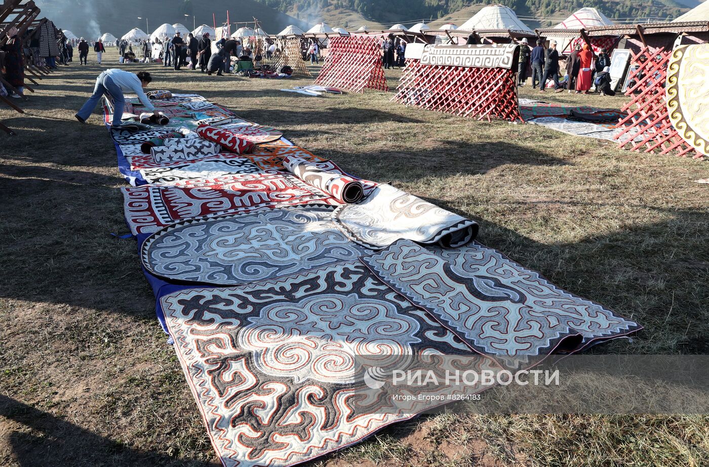 Празднование Дня независимости в Киргизии