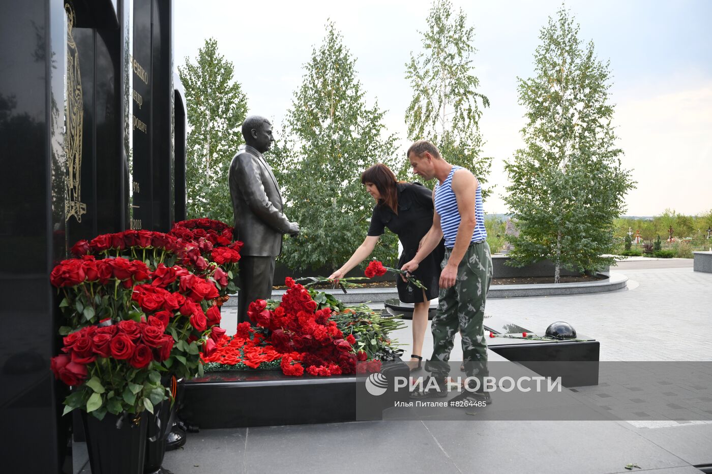 Памятные мероприятия в ДНР по случаю годовщины гибели А. Захарченко