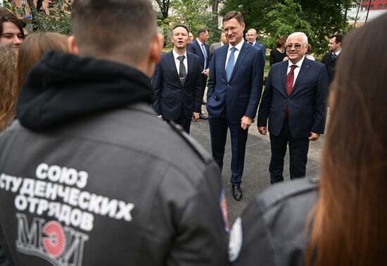 Вице-премьеры правительства РФ посетили университеты в День знаний