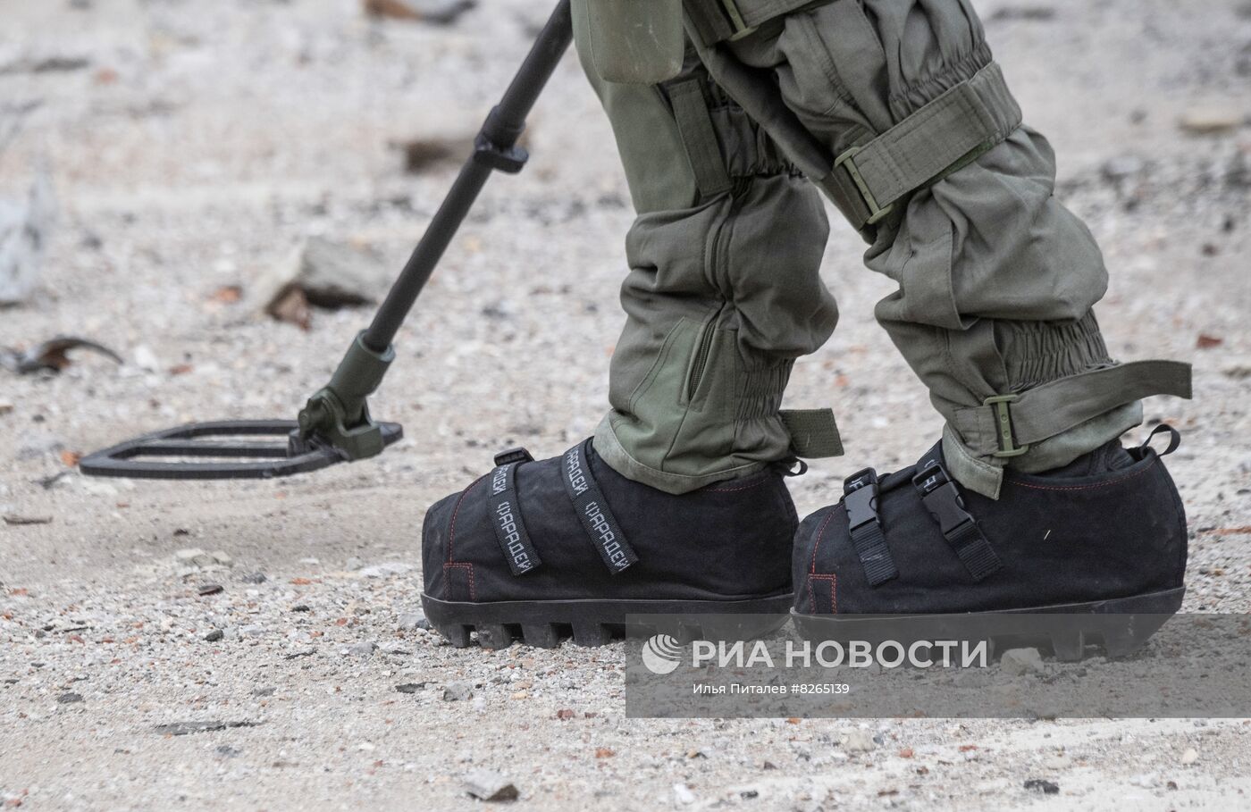 Испытания новой техники саперами в Мариуполе