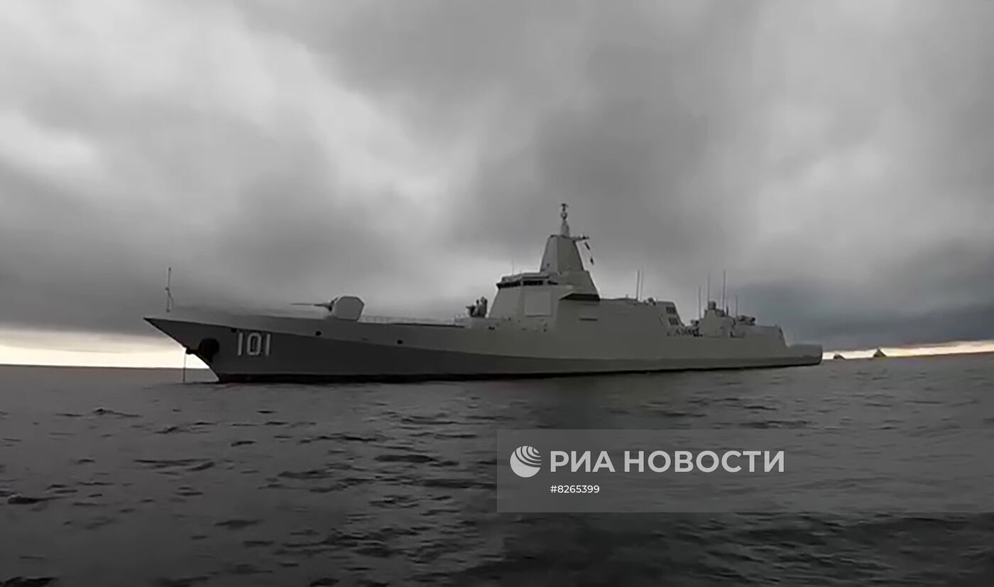 Отряды боевых кораблей РФ и Китая встретились в Японском море в ходе учений "Восток-2022"