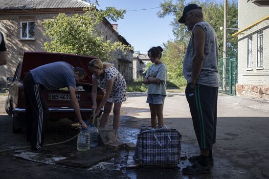 Повседневная жизнь в освобожденном Северодонецке в ЛНР