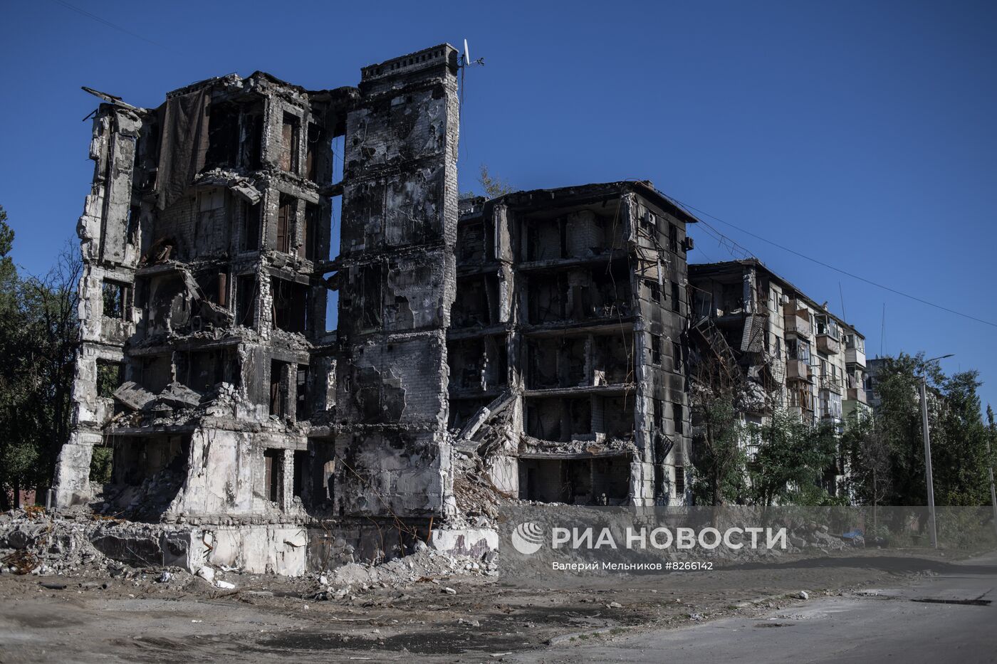 Повседневная жизнь в освобожденном Северодонецке в ЛНР | РИА Новости  Медиабанк