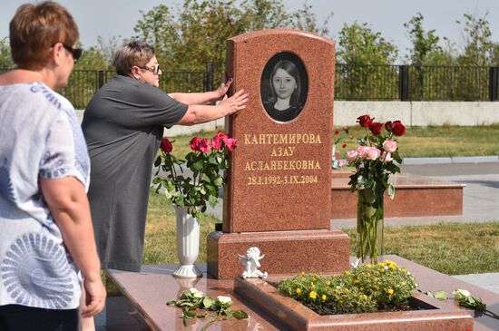 Траурные мероприятия по случаю годовщины трагедии в Беслане
