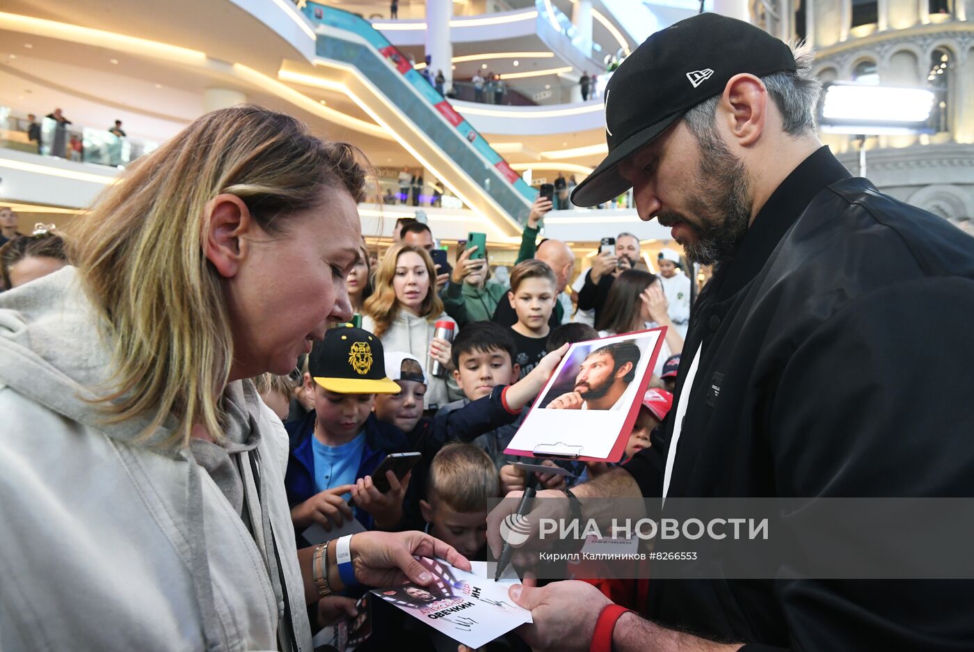 Церемония подписания именной звезды А. Овечкина для Аллеи Чемпионов VEGAS